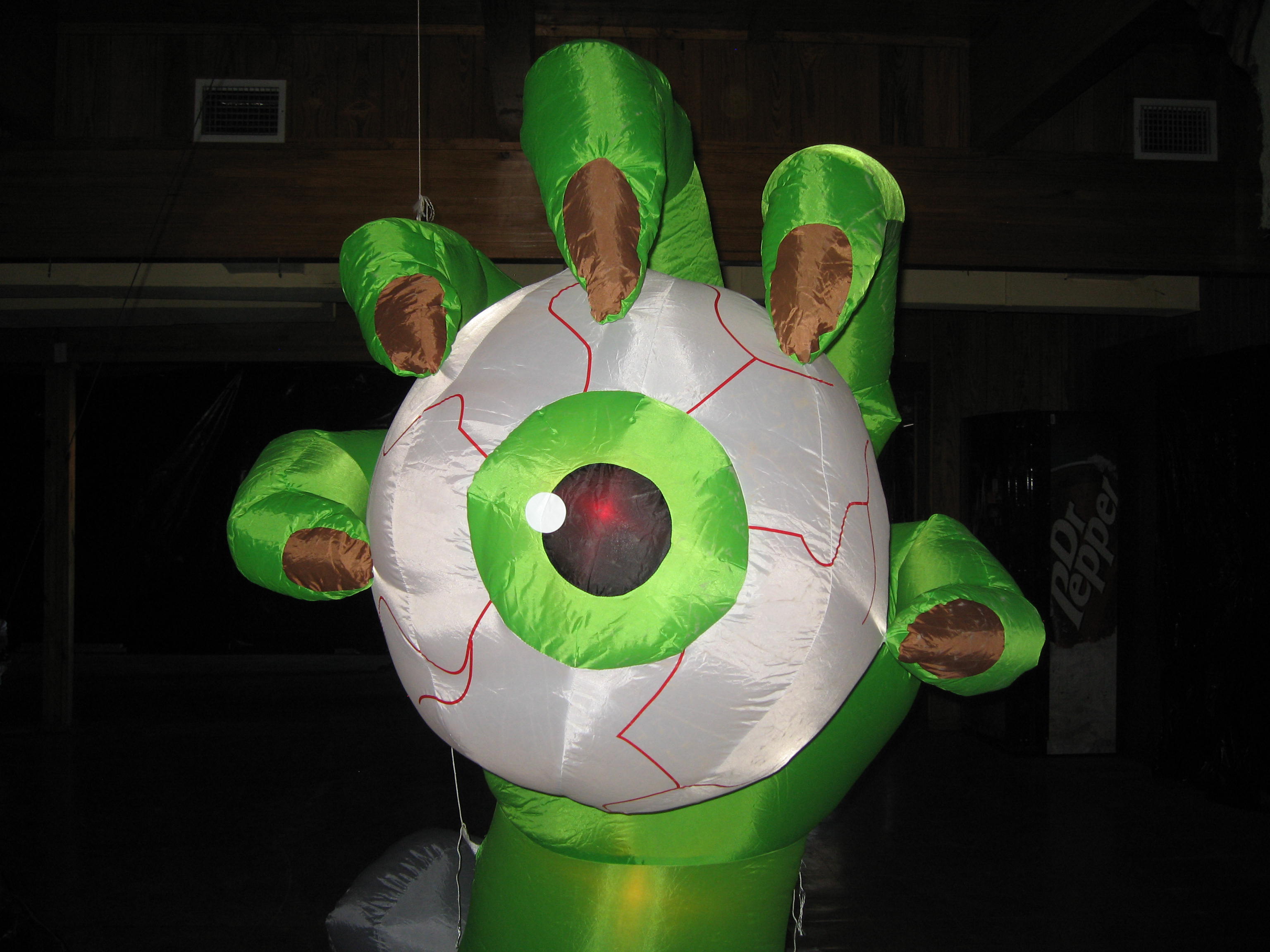 scare on the square 060